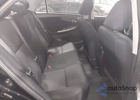 2010 Toyota Corolla S z USA, uszkodzony, nr VIN 2T1BU4EE9AC408528